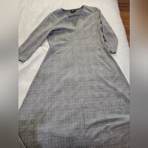 Womens Plaid Vneck Quarter Sleeved Dress NWOT